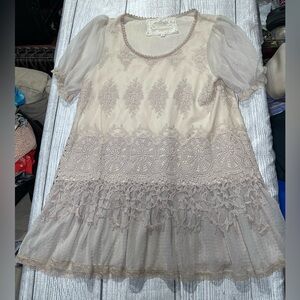 O2 Collection Lace Embroidered Top